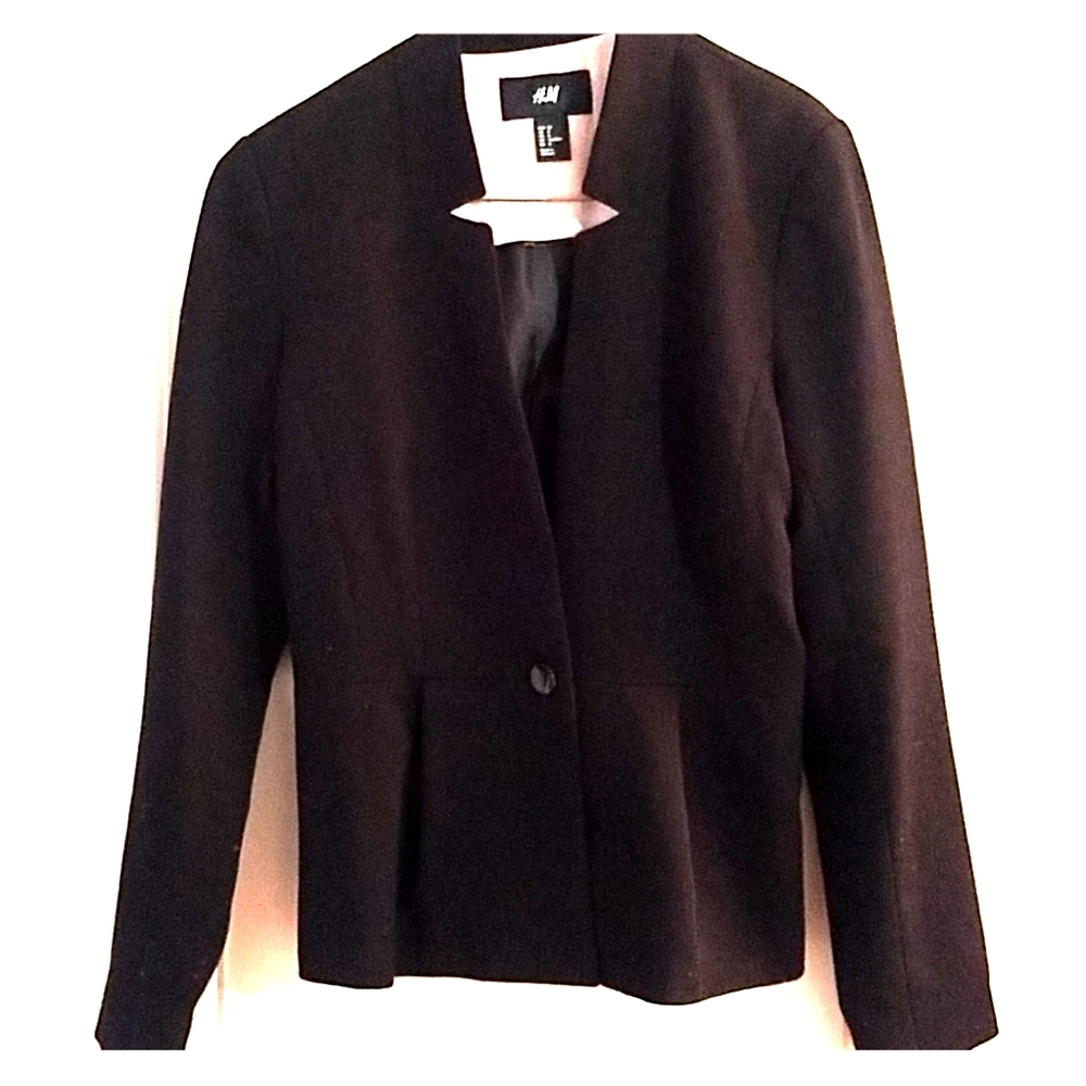 H&M black peplum-like blazer